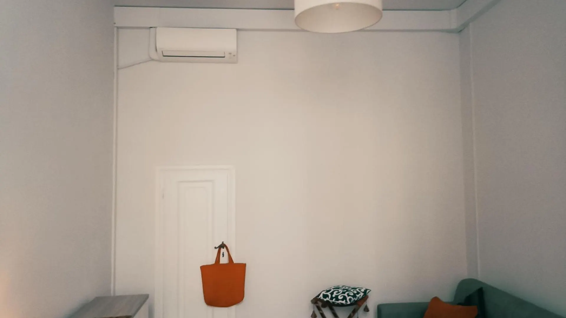 Gem In The City Center Of Lucca With Air Conditioning - Exclusive Ground Floor House Inside The Walls Close To Botanical Garden And Piazza San Martino contacts